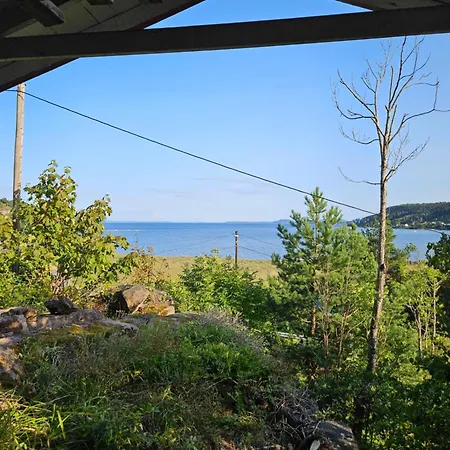 Utsikten Bjerkoya With Boat - Where The View Meets The Sea, App 1h From Oslo Holiday home Holmestrand